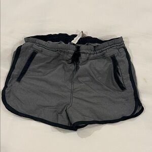 Lululemon Gray Athletic Shorts with Black Trim 4